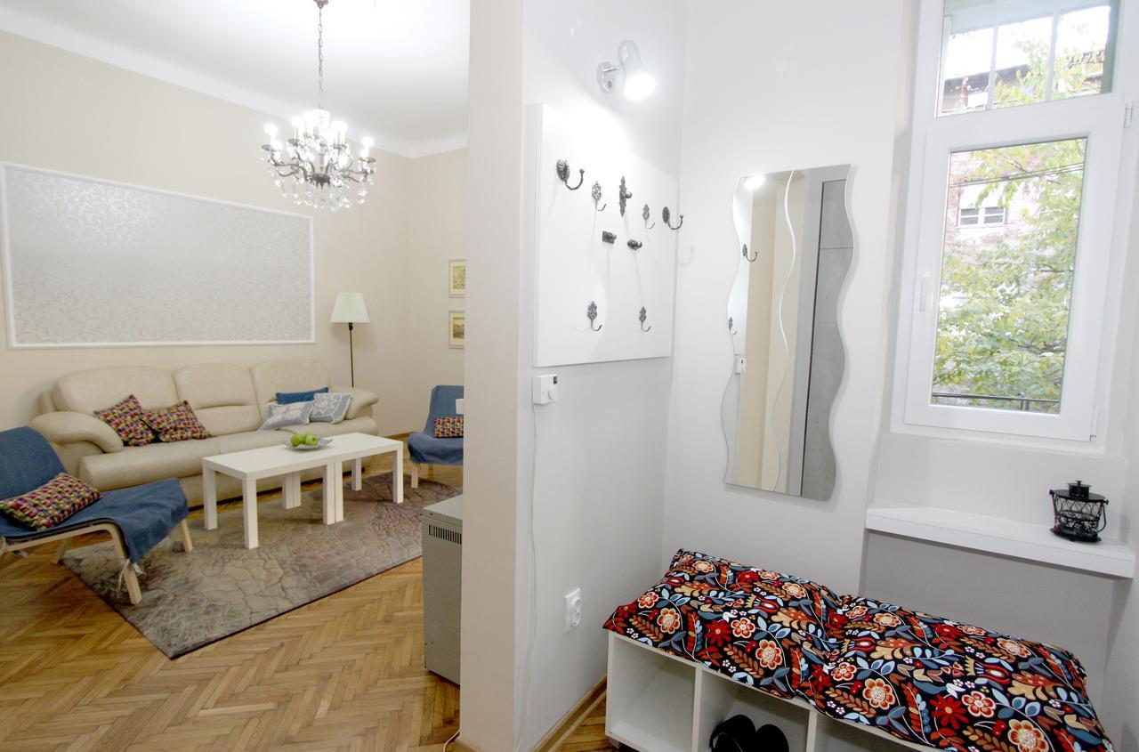 City Center Apartment Mika Belgrado Esterno foto