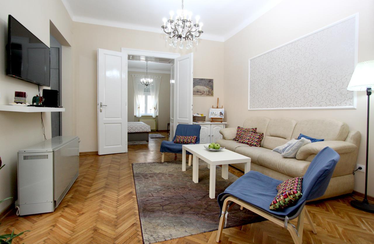 City Center Apartment Mika Belgrado Esterno foto