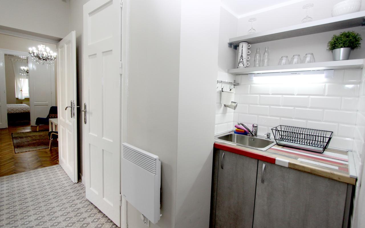 City Center Apartment Mika Belgrado Esterno foto